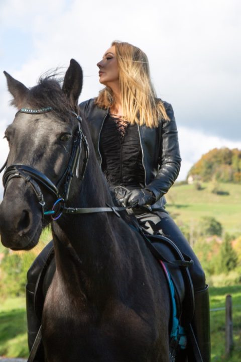 Latex Leder Macht